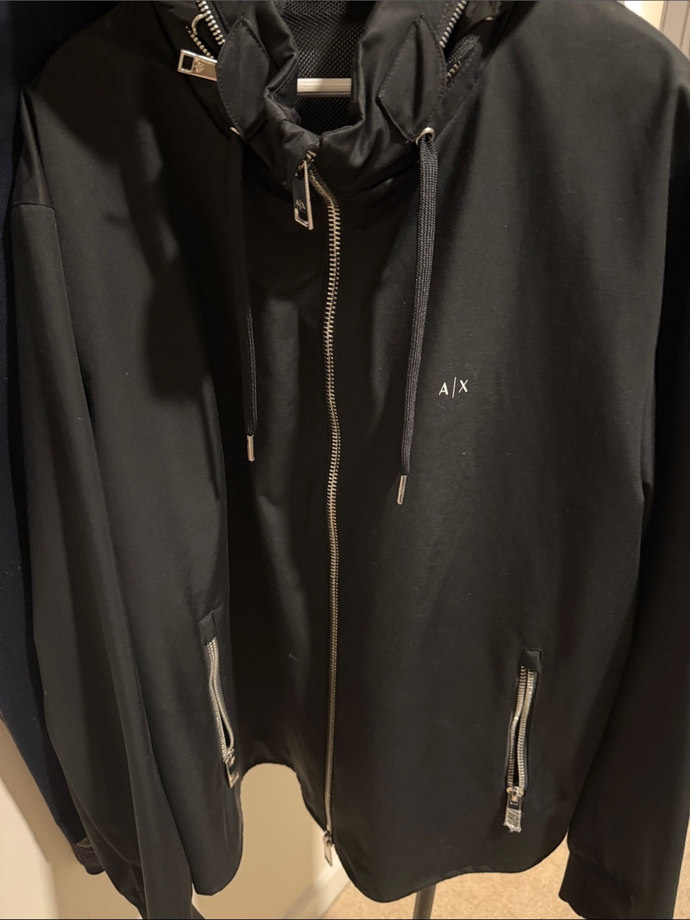 Armani Exchange White and Black VR Accessory Tag Style Sleeve